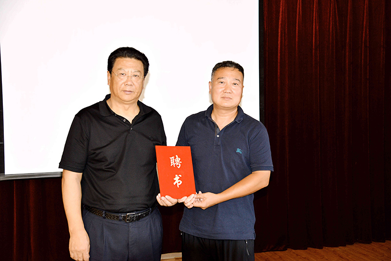 大連建筑業(yè)協(xié)會(huì )砂漿分會(huì )換屆成功 大連建筑業(yè)協(xié)會(huì )砂漿分會(huì )換屆成功